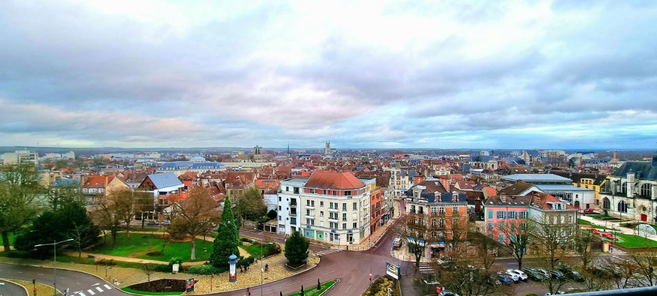 Le Perchoir, High-End & Panoramic View Apartment Troyes Luaran gambar